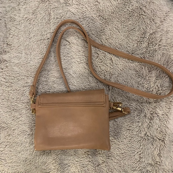 Charming Charlie Crossbody Bag - Picture 2 of 4